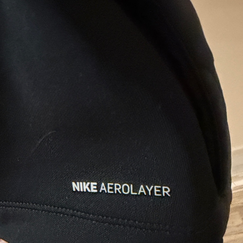 Nike Running Aerolayer Black Quilted Vest - Picture 4 of 5